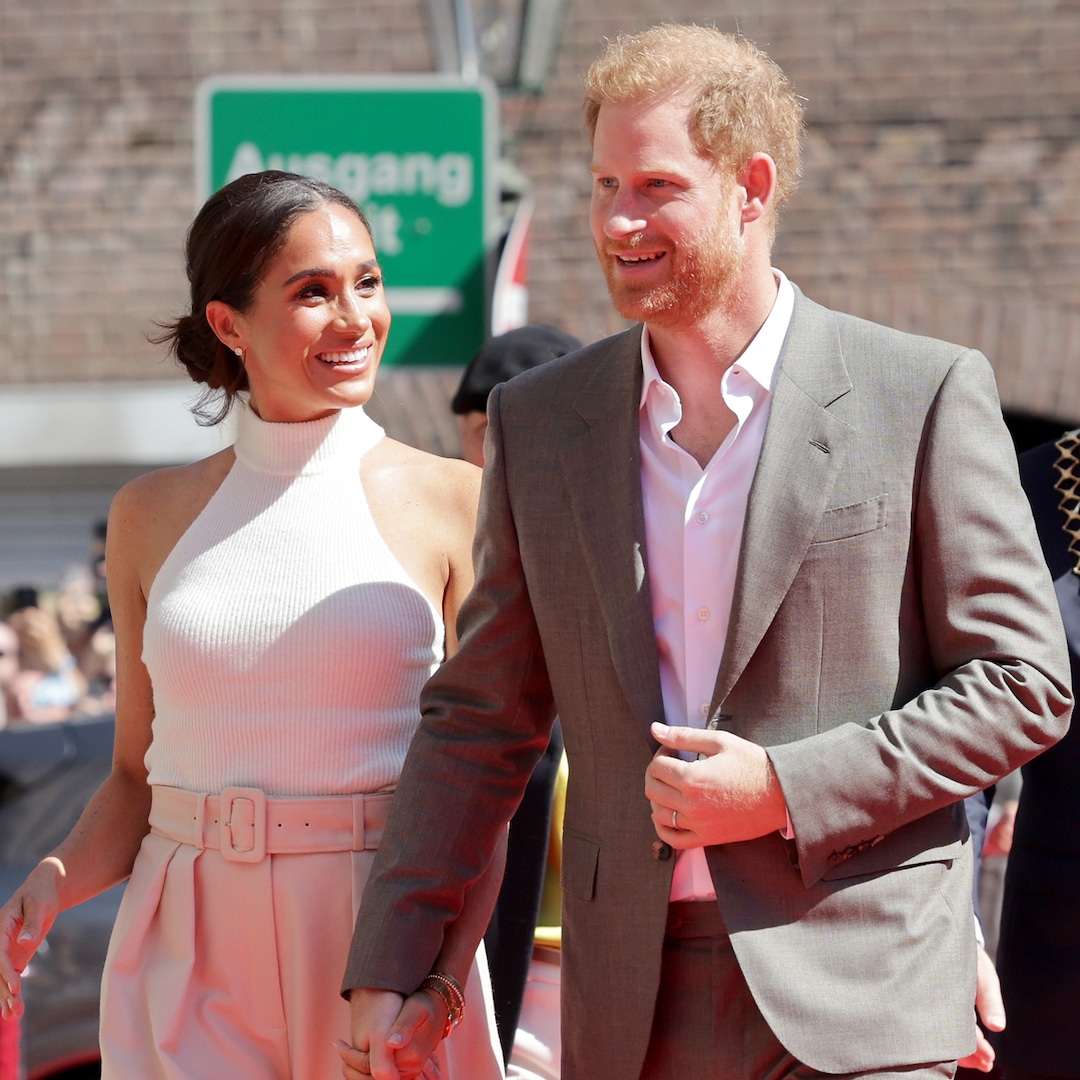Prince Harry and Meghan Markle Make Surprise Appearance at NHL Game